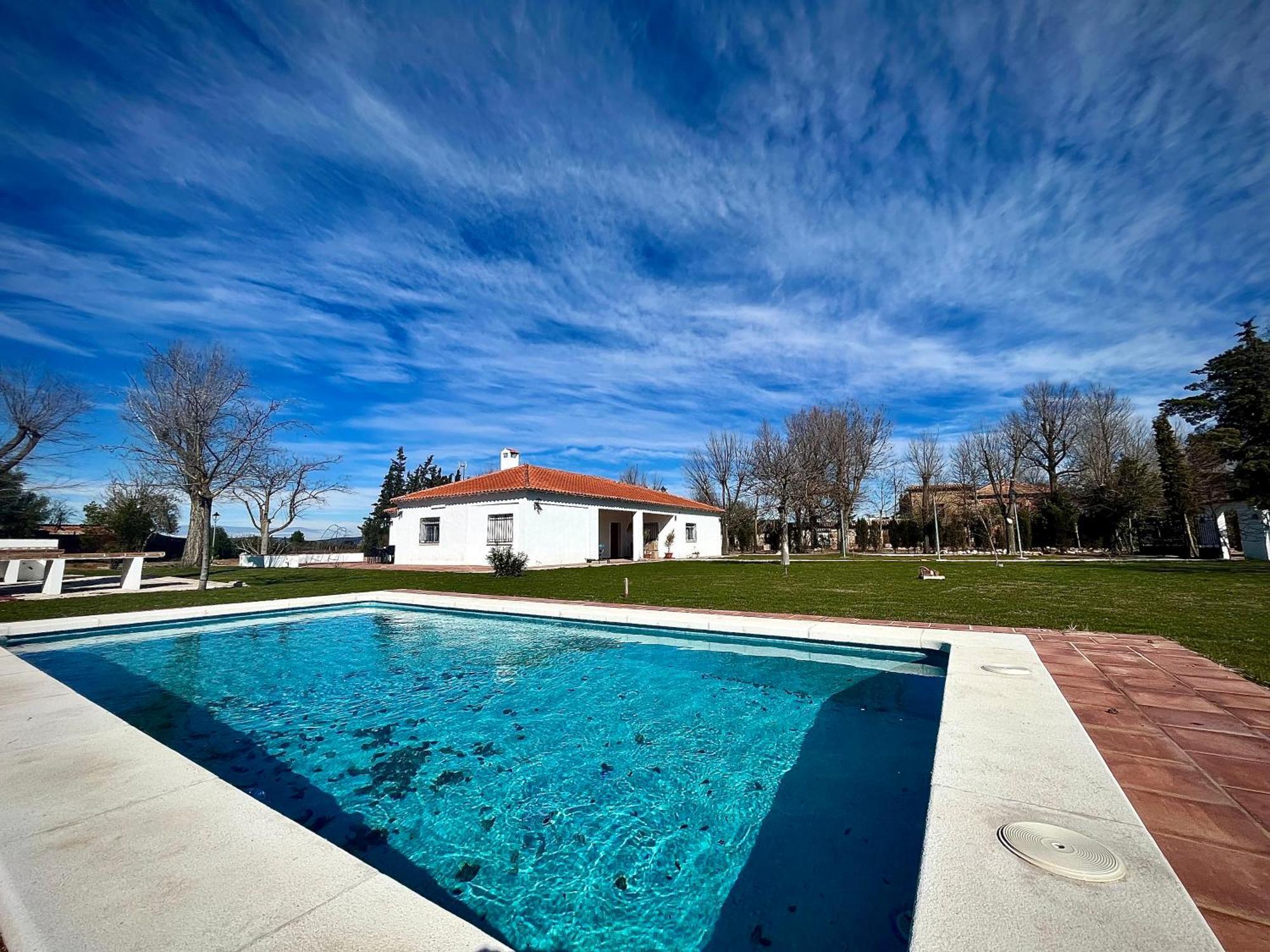 Villa Mercedes Argamasilla de Calatrava Exterior photo