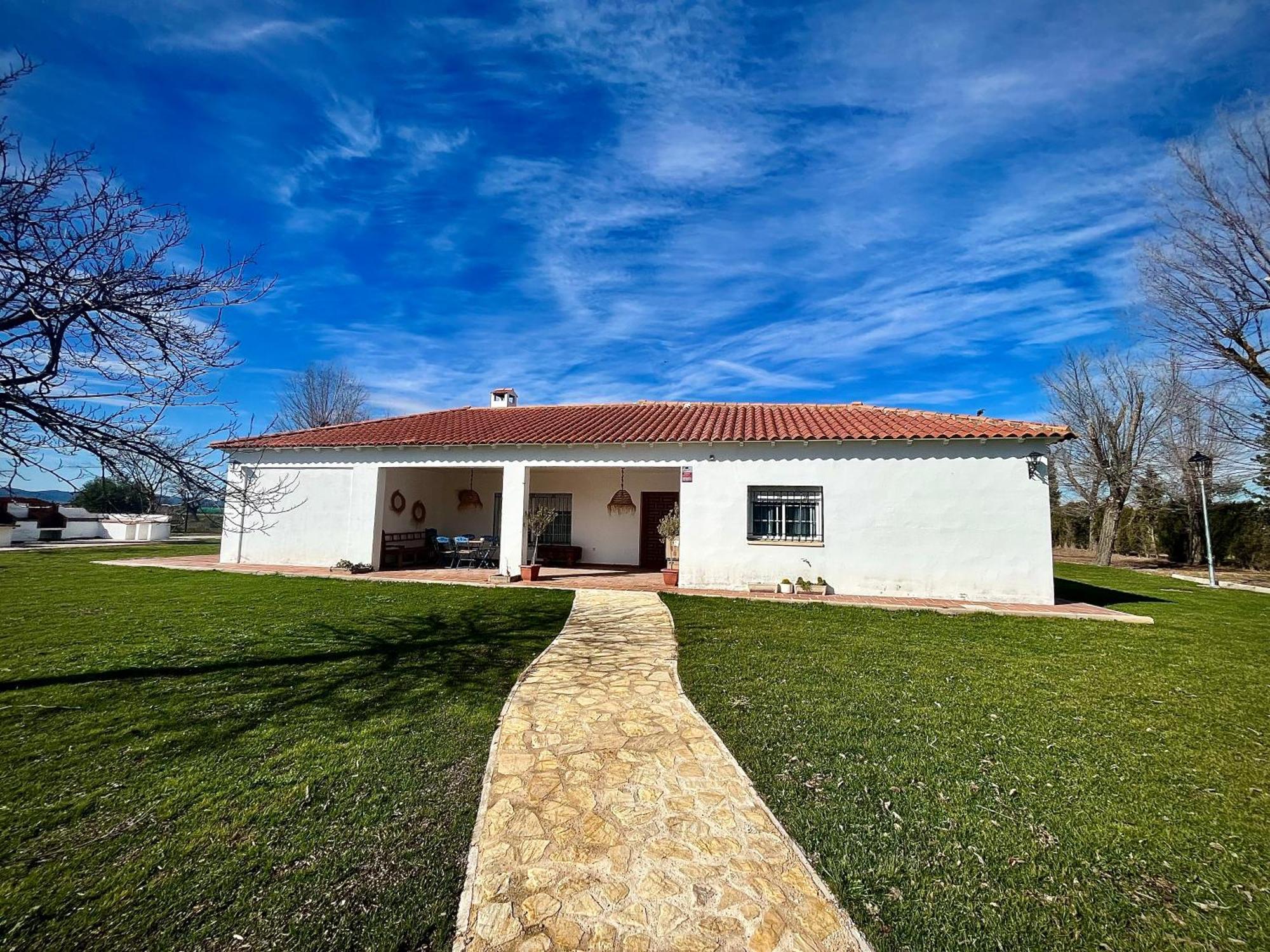 Villa Mercedes Argamasilla de Calatrava Exterior photo